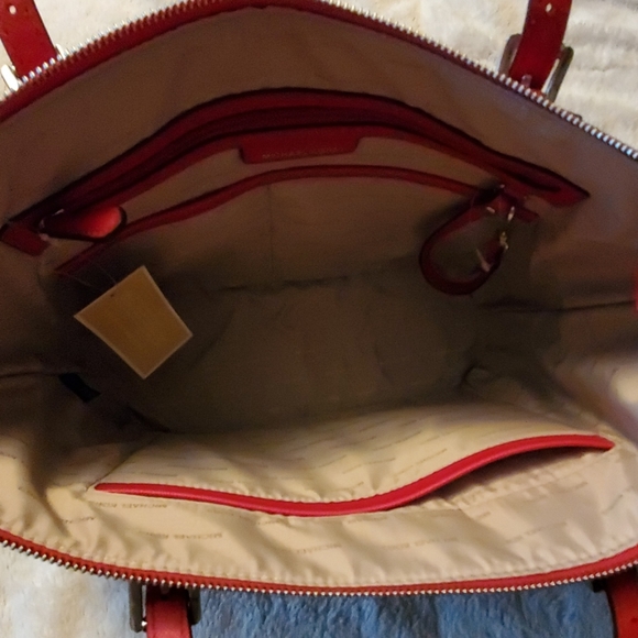 NWT Michael kors Jet set tote- Red - Picture 5 of 8